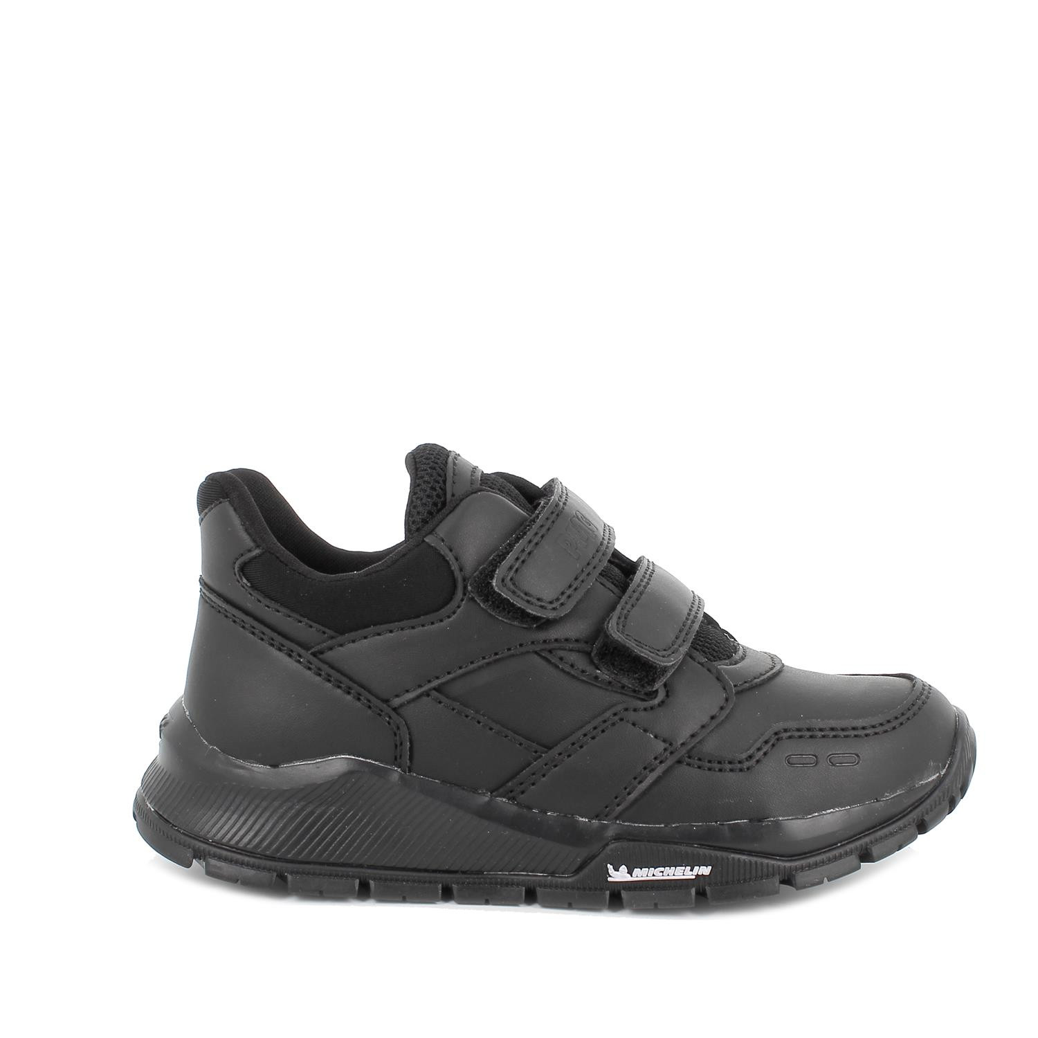 Boy sneakers black