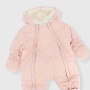 Mono acolchado con capucha para recién nacida, rosa Mono acolchado con capucha para recién nacida, rosa