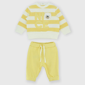 Yellow two-piece newborn outfit Yellow two-piece newborn outfit
