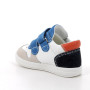 Deportivo para niño blanco y celeste con velcro Deportivo para niño blanco y celeste con velcro