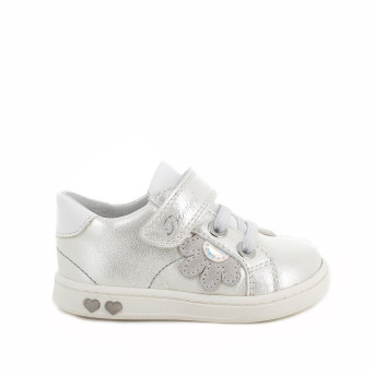 Shoes for girls white with velcro Shoes for girls white with velcro