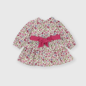 Vestito in cotone da bambina bianco Vestito in cotone da bambina bianco