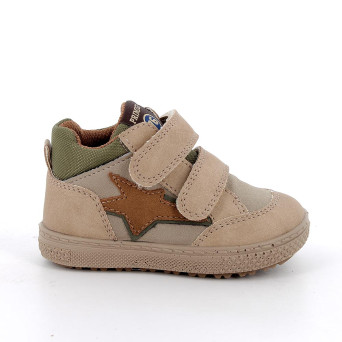 Chaussure pour garçon beige avec velcro Chaussure pour garçon beige avec velcro