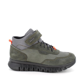 Zapato deportivo con gore-tex para niño verde con velcro Zapato deportivo con gore-tex para niño verde con velcro