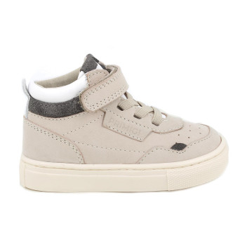 JUNGE SNEAKER BEIGE MIT VELCRO JUNGE SNEAKER BEIGE MIT VELCRO